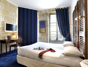 Chambre Personnalisée plus 1 ou 2 personnes, Hôtel La Tour Intendance à Bordeaux centre ville